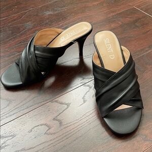 Silent D Kemmy Black X-Strap Heeled Mules NIB